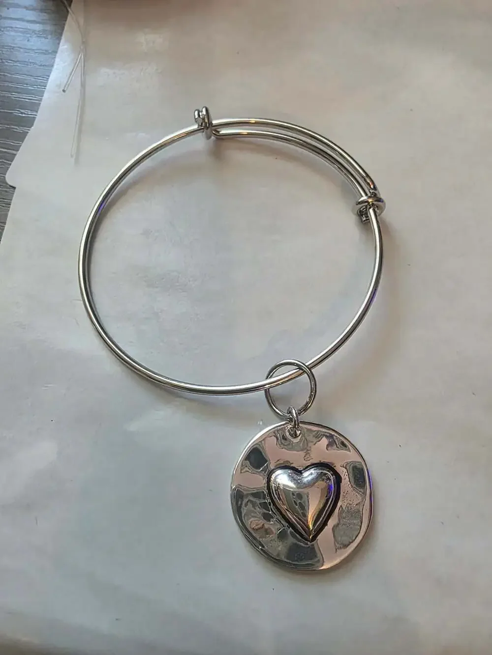 Adjustable Silver-Tone Bangle Bracelet with Hammered Heart Charm